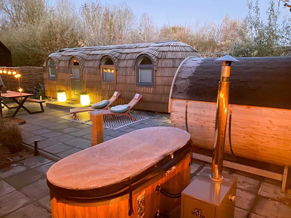 Bed & Wellness Klein Knorrestein With Private Hottub And Sauna And Tandembike Rental Included In Price Almere Exterior foto